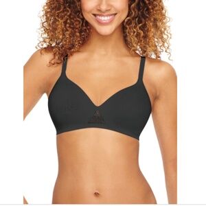 Hanes Oh So Light Women's Wireless T-Shirt Bra, Comfort Flex Fit